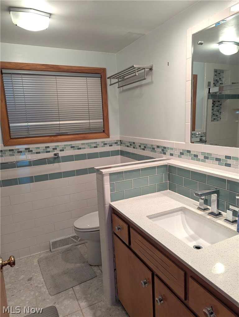 433 Pioneer Avenue Kent OH 44240