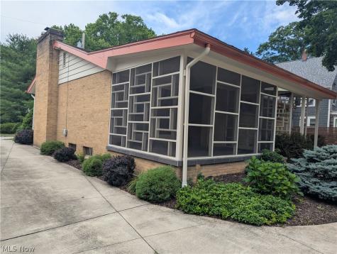 433 Pioneer Avenue Kent OH 44240