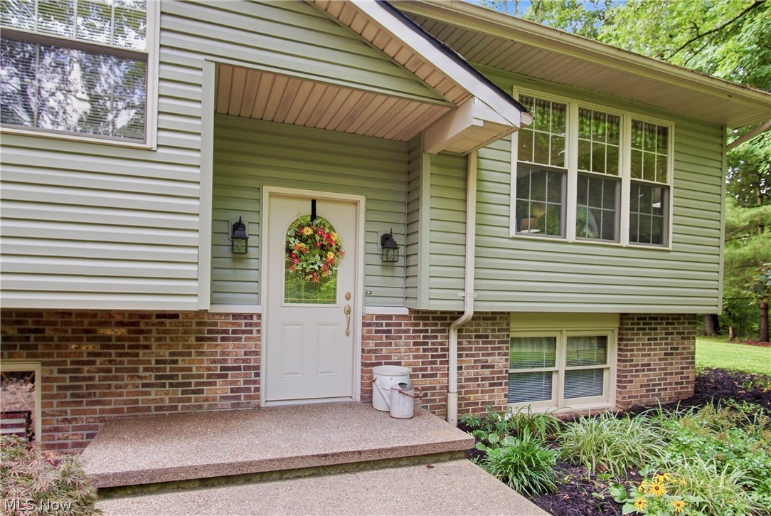 210 Camp Lane New Concord OH 43762