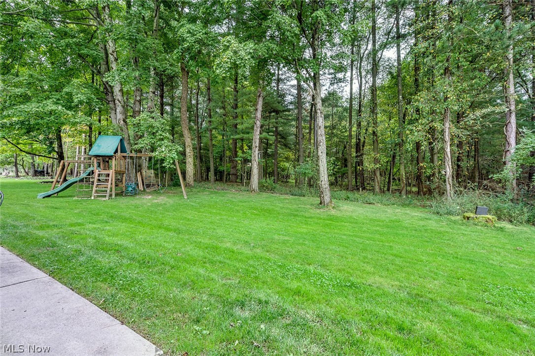 2037 Bishop Woods Court Poland OH 44514