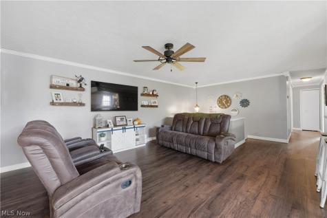 1042 Oak Hill Drive NE Massillon OH 44646
