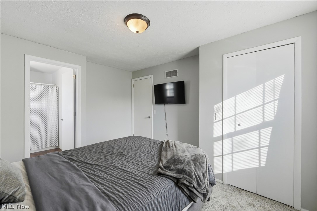 1042 Oak Hill Drive NE Massillon OH 44646