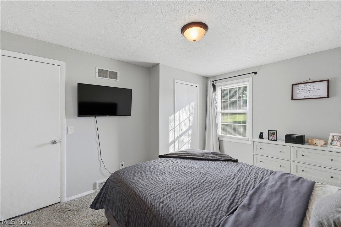 1042 Oak Hill Drive NE Massillon OH 44646
