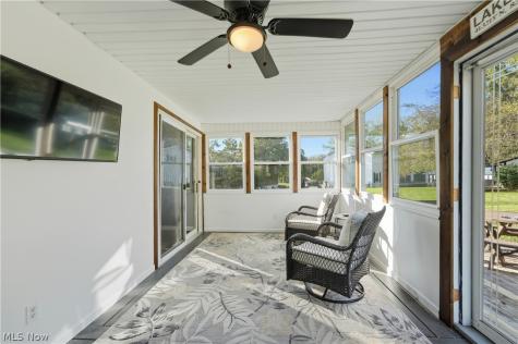 1042 Oak Hill Drive NE Massillon OH 44646