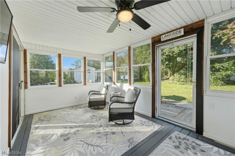 1042 Oak Hill Drive NE Massillon OH 44646