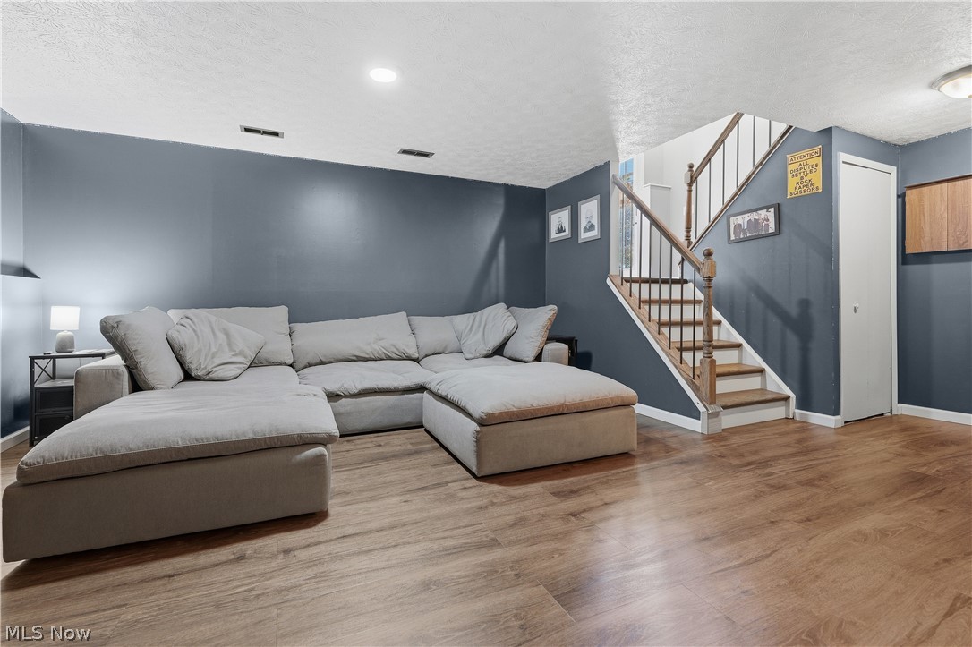1042 Oak Hill Drive NE Massillon OH 44646