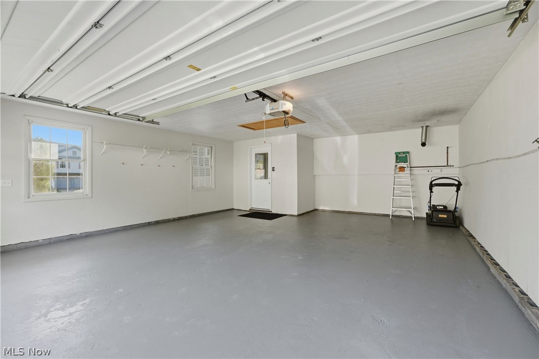 1042 Oak Hill Drive NE Massillon OH 44646