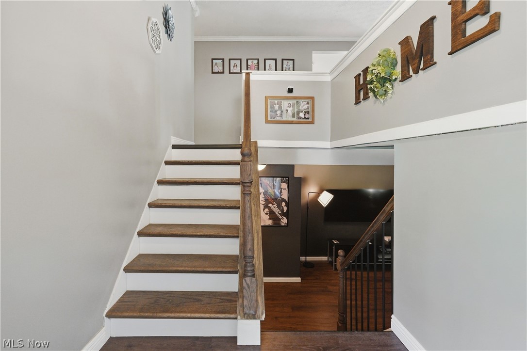 1042 Oak Hill Drive NE Massillon OH 44646