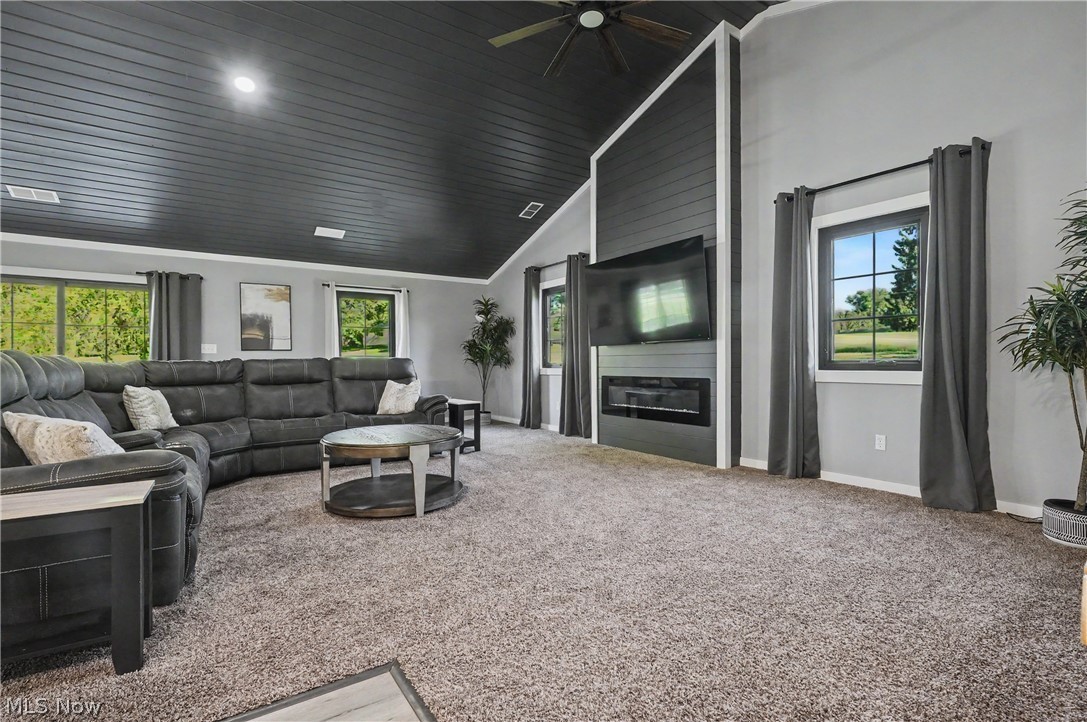 8099 W Western Reserve Road Canfield OH 44406