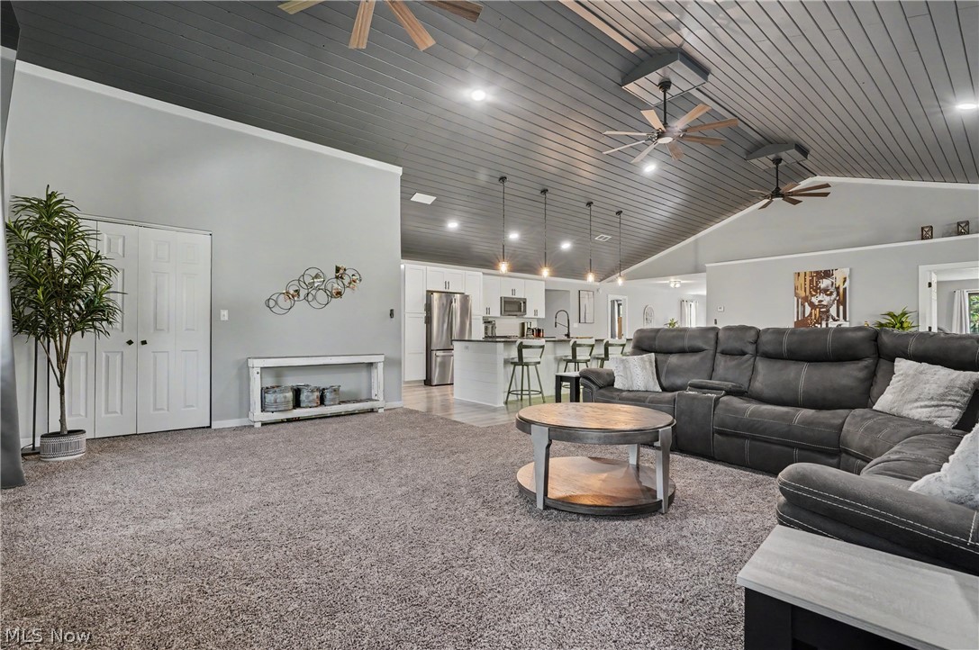 8099 W Western Reserve Road Canfield OH 44406