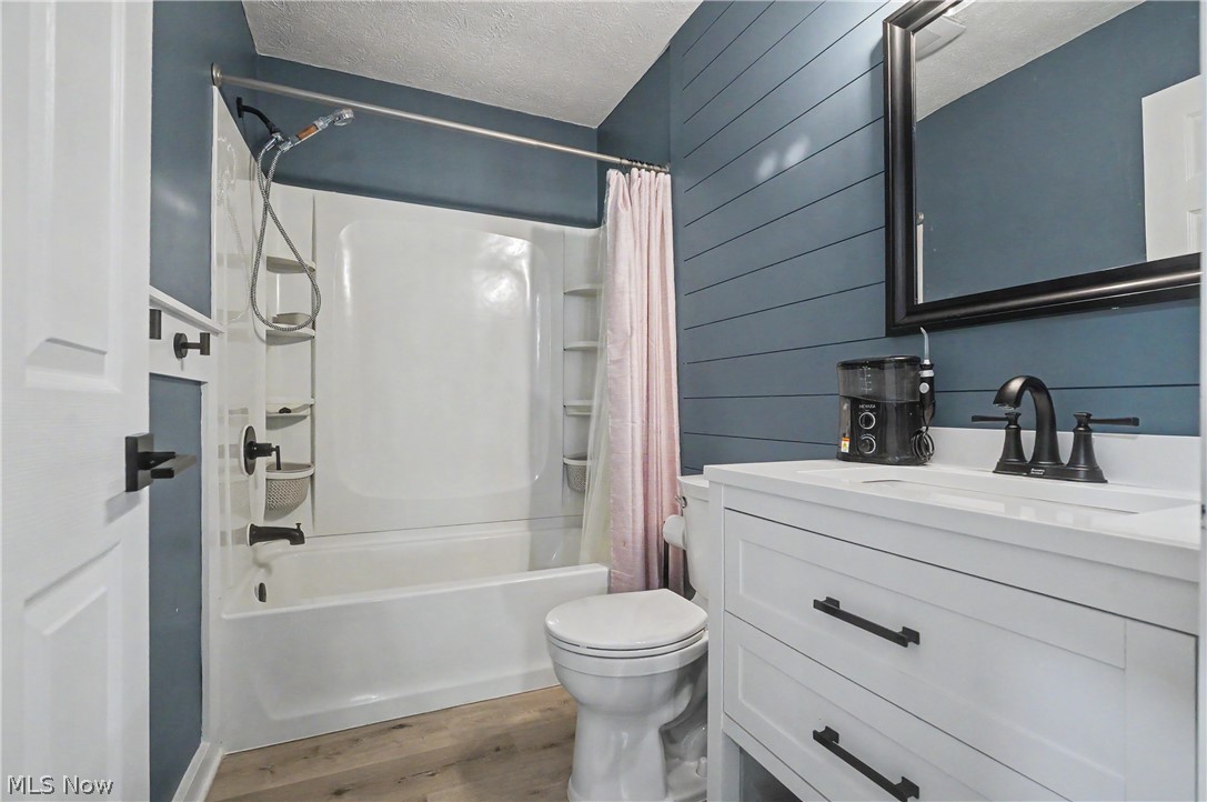 8099 W Western Reserve Road Canfield OH 44406