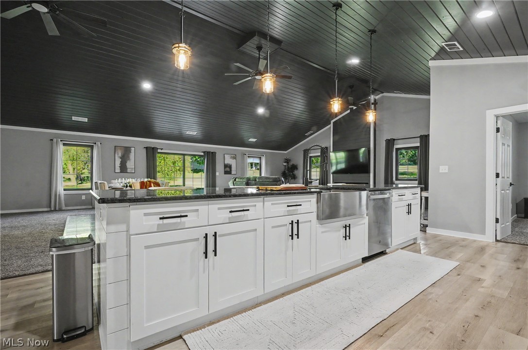 8099 W Western Reserve Road Canfield OH 44406