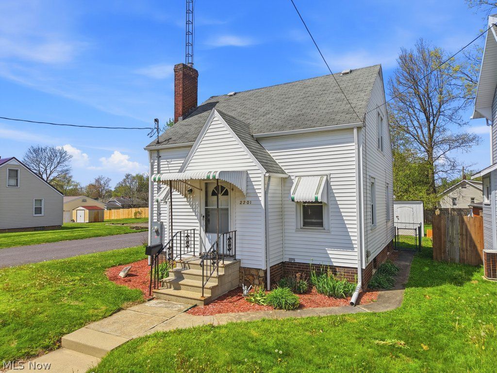 2201 23rd Street NE Canton OH 44705