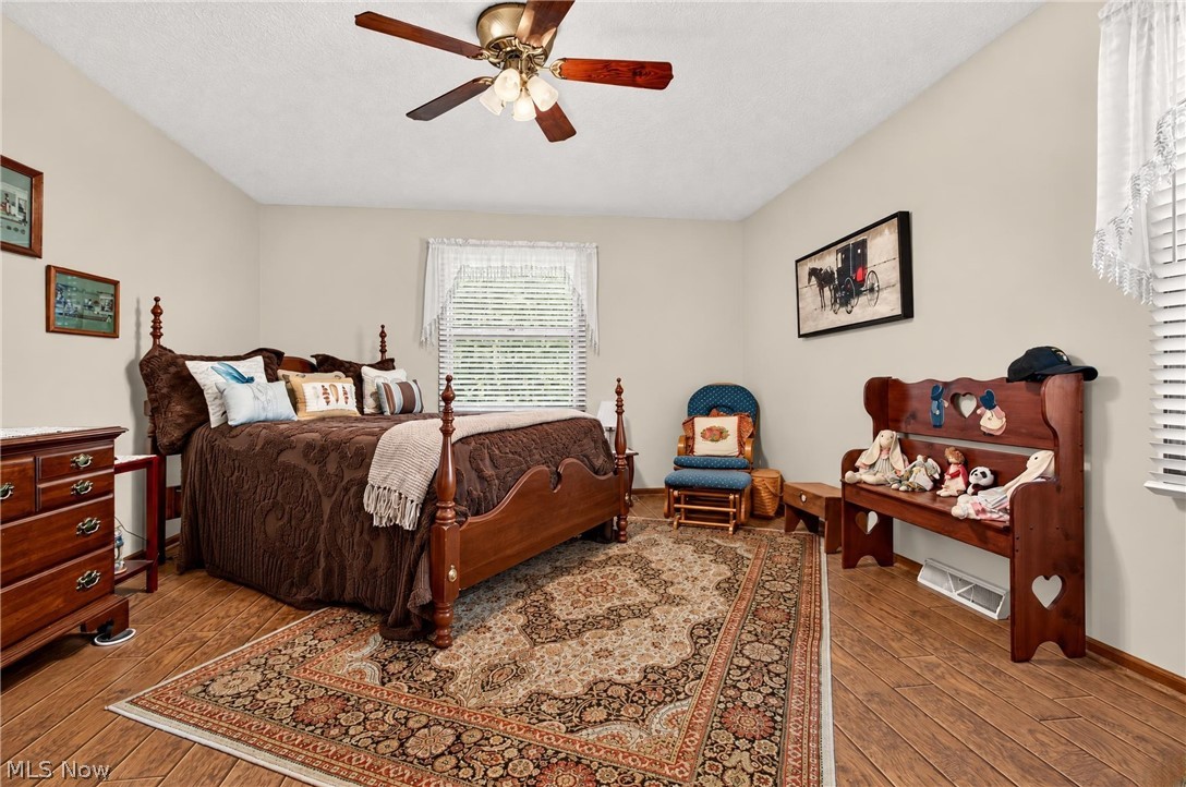 4718 Queen Anne Avenue Lorain OH 44052