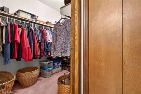 4718 Queen Anne Avenue Lorain OH 44052