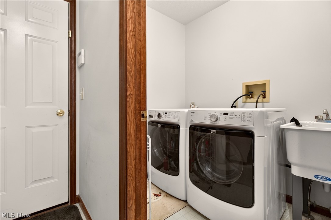 4718 Queen Anne Avenue Lorain OH 44052