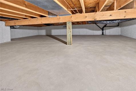 4718 Queen Anne Avenue Lorain OH 44052