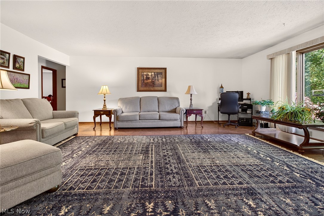 4718 Queen Anne Avenue Lorain OH 44052