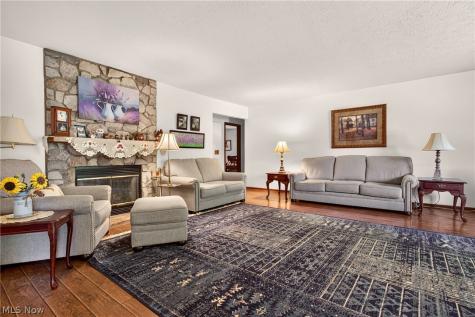 4718 Queen Anne Avenue Lorain OH 44052