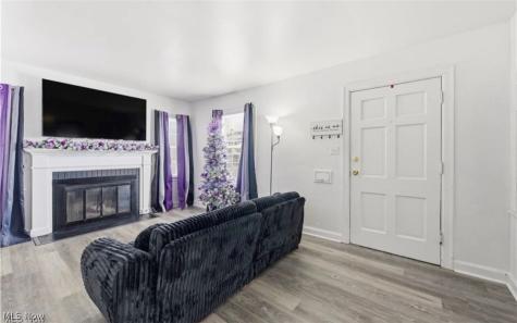 5246 Philip Avenue Maple Heights OH 44137