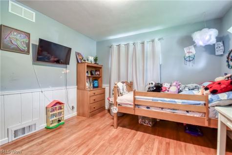 7815 Parmaview Lane Parma OH 44134