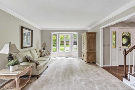 25832 Briarwood Court Westlake OH 44145