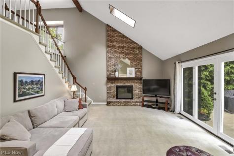 25832 Briarwood Court Westlake OH 44145