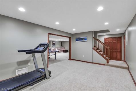 25832 Briarwood Court Westlake OH 44145