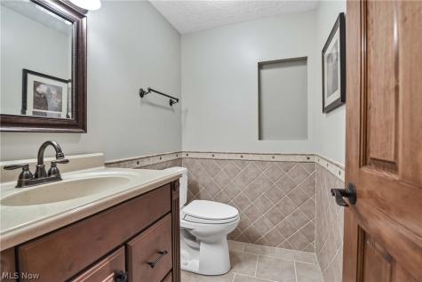 25832 Briarwood Court Westlake OH 44145