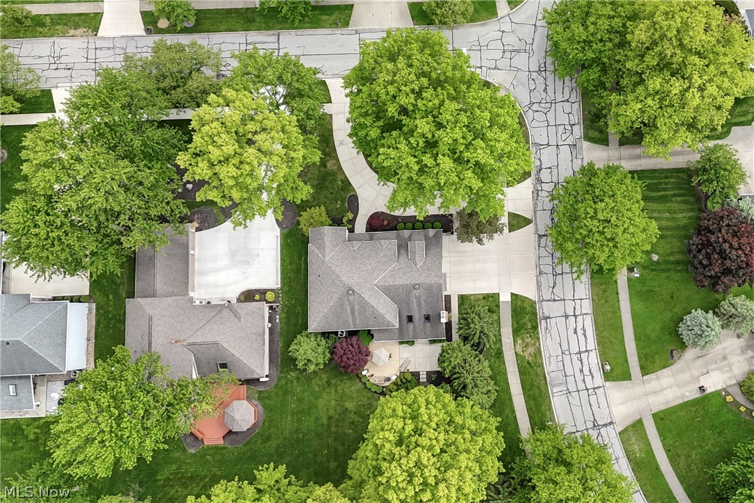 25832 Briarwood Court Westlake OH 44145