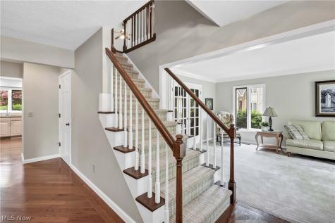 25832 Briarwood Court Westlake OH 44145