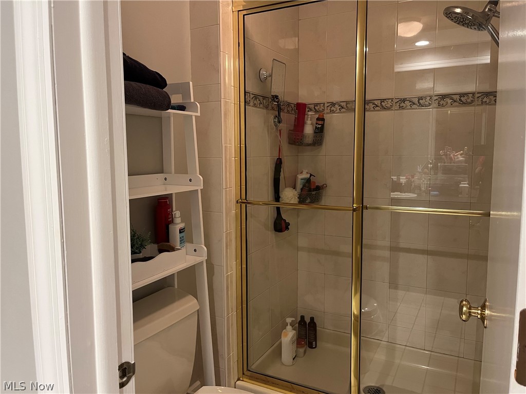 17022 Eagles Nest Circle Strongsville OH 44136