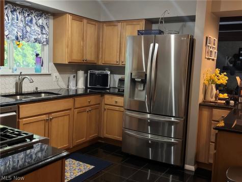 17022 Eagles Nest Circle Strongsville OH 44136