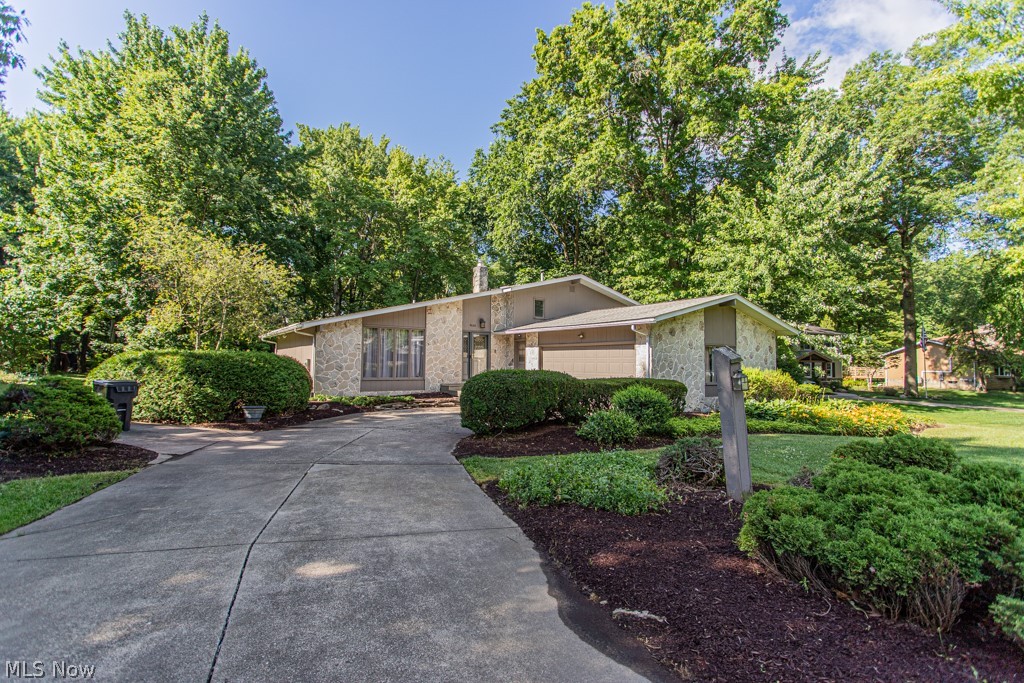 9628 Cain Drive NE Warren OH 44484