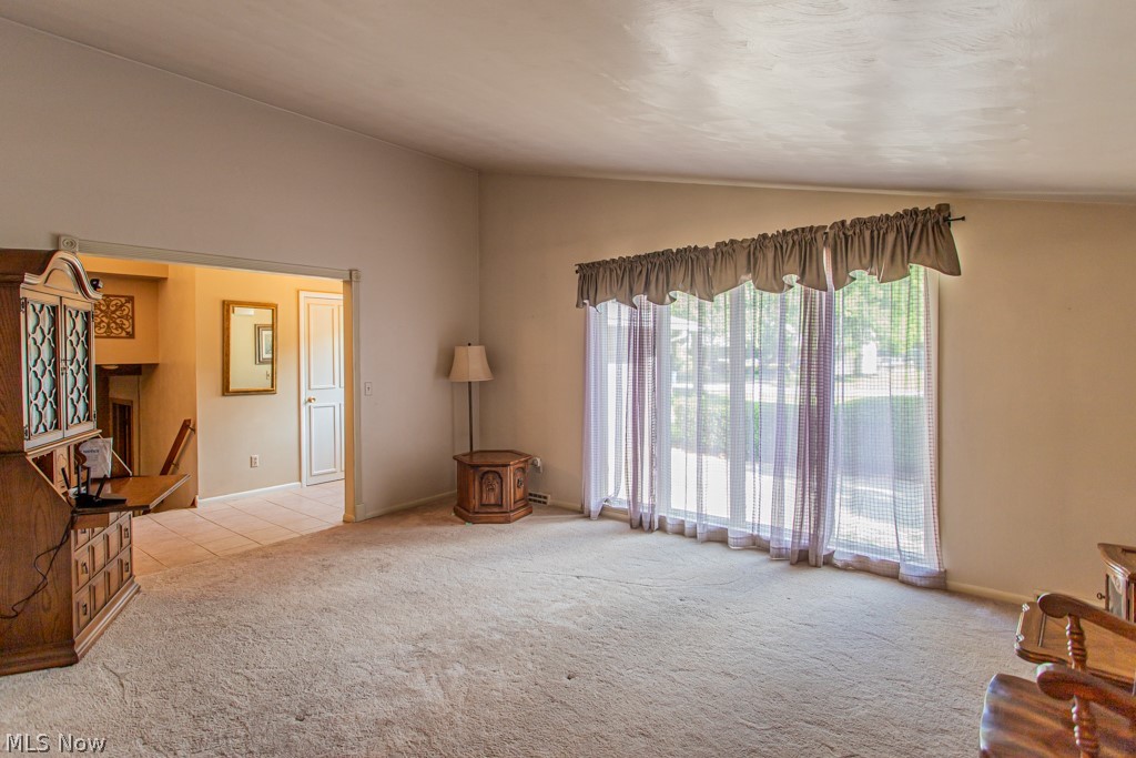 9628 Cain Drive NE Warren OH 44484