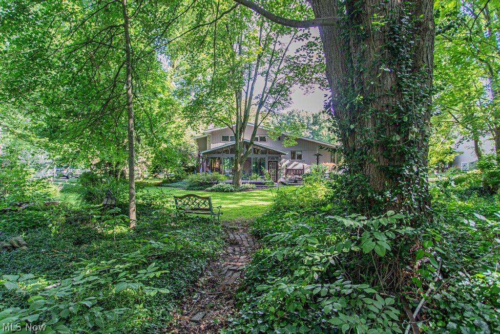 9628 Cain Drive NE Warren OH 44484