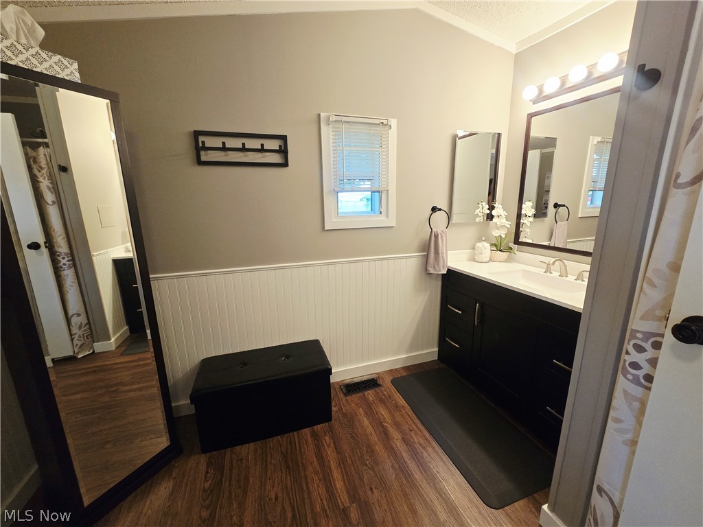 324 Fairview Street West Lafayette OH 43845