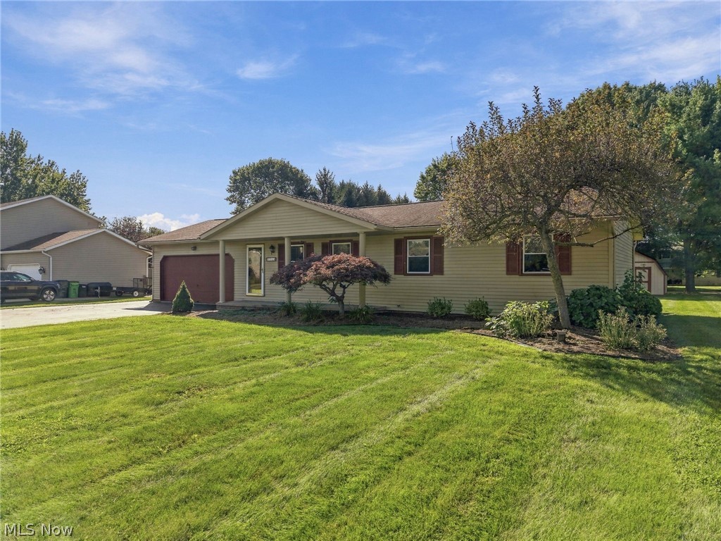 1144 Royce Street NW Uniontown OH 44685