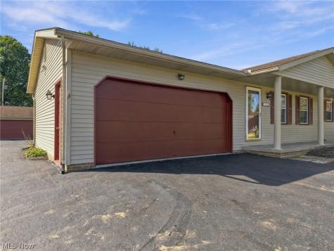 1144 Royce Street NW Uniontown OH 44685