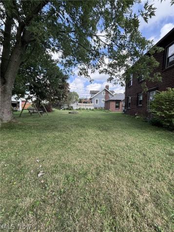 320 Korman Avenue NE Massillon OH 44646