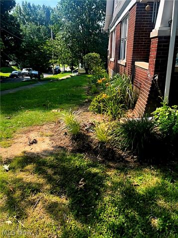 328 Oakwood Avenue Marietta OH 45750