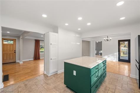 7747 Bronson Road Olmsted Twp OH 44138