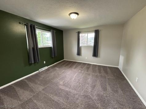 6715 Thoreau Drive Parma OH 44129