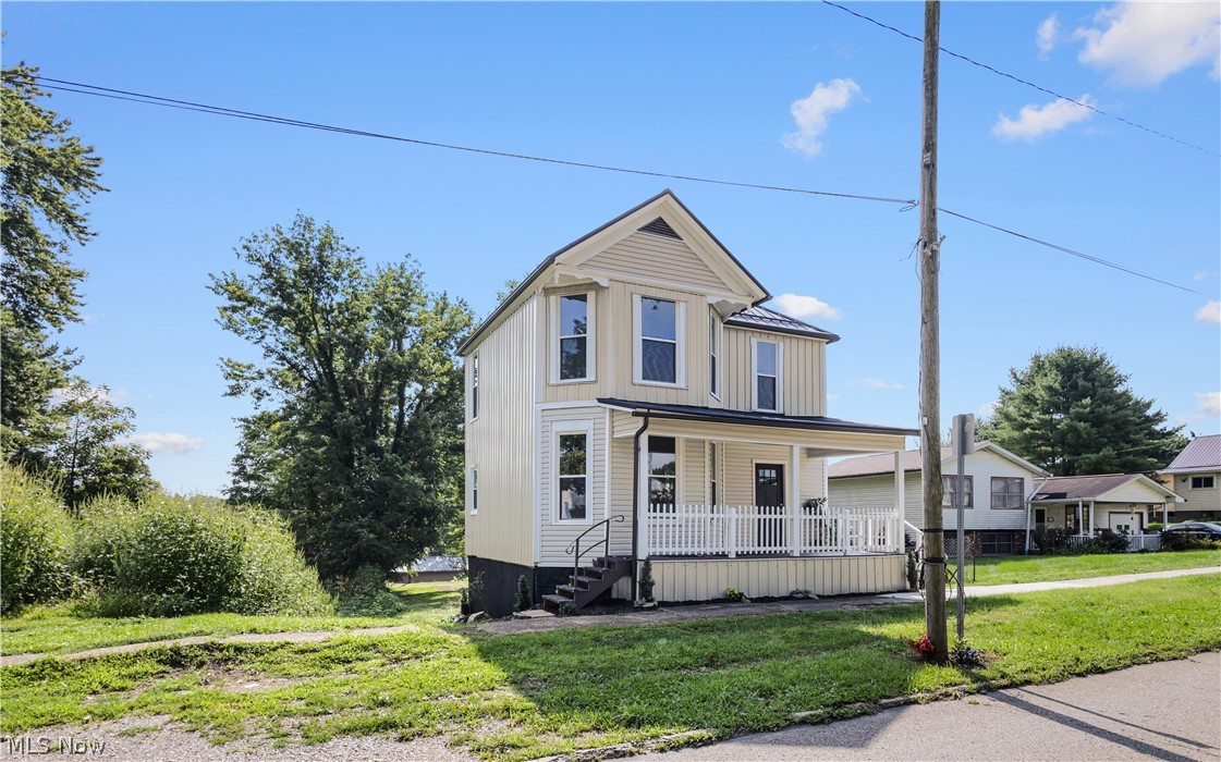 226 High Street Senecaville OH 43780