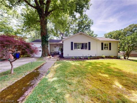 1051 Crown Avenue Ravenna OH 44266