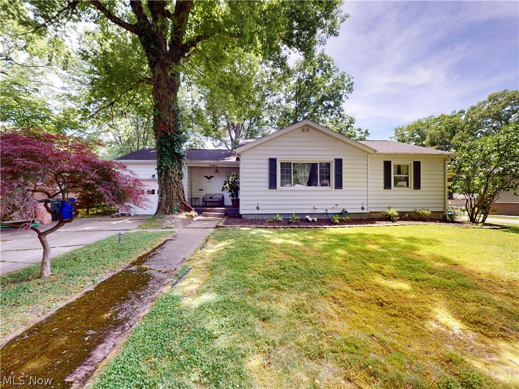 1051 Crown Avenue Ravenna OH 44266