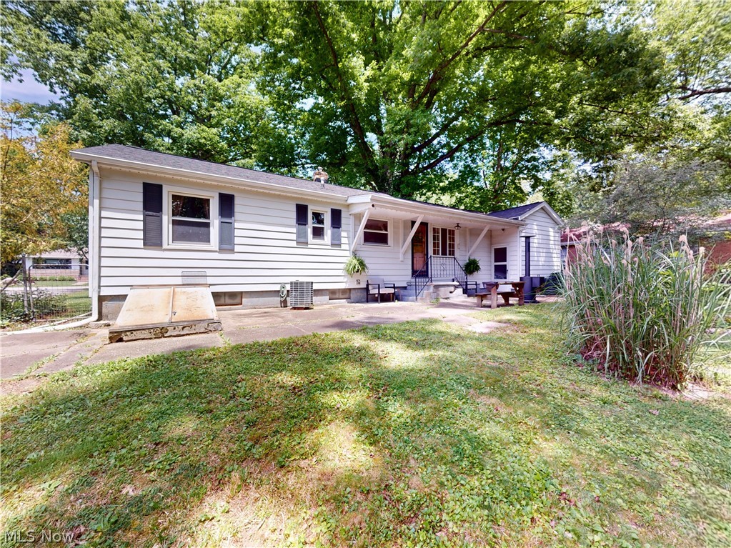 1051 Crown Avenue Ravenna OH 44266