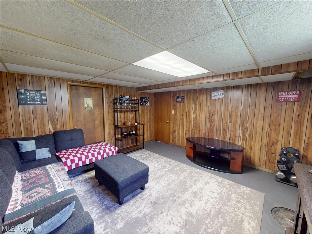 1051 Crown Avenue Ravenna OH 44266