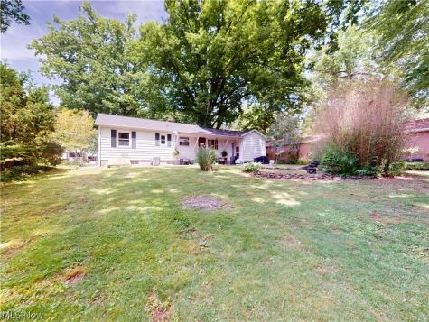 1051 Crown Avenue Ravenna OH 44266