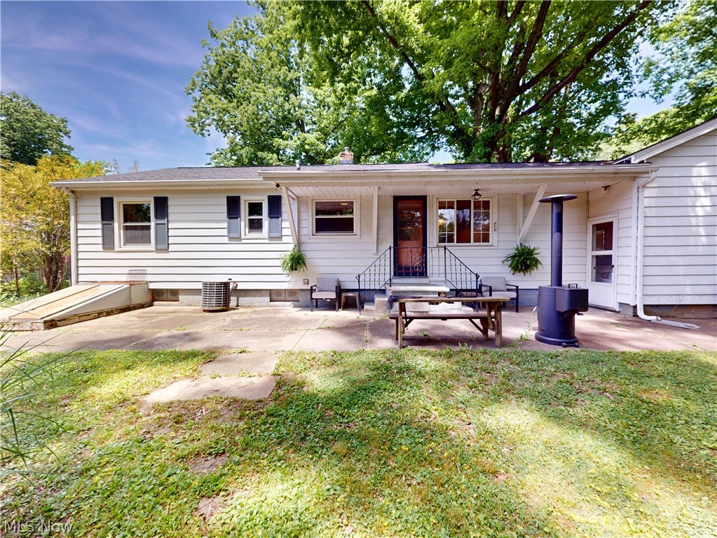 1051 Crown Avenue Ravenna OH 44266